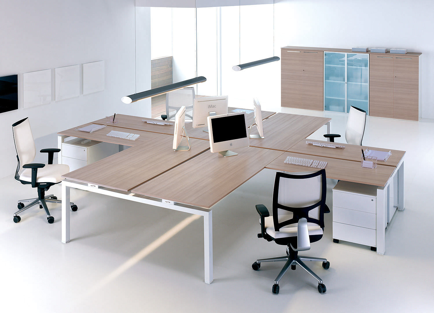 oficinas con decoración minimalista Oftega